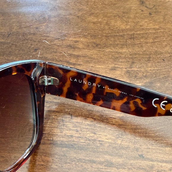 Laundry Brand Tortoise Shell Sunglasses main image 4